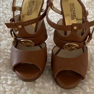 Michael Koors. Brown size 8m